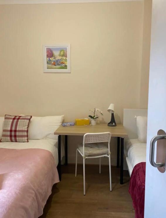 Lovely Private Rooms In Camden, Central Лондон Экстерьер фото