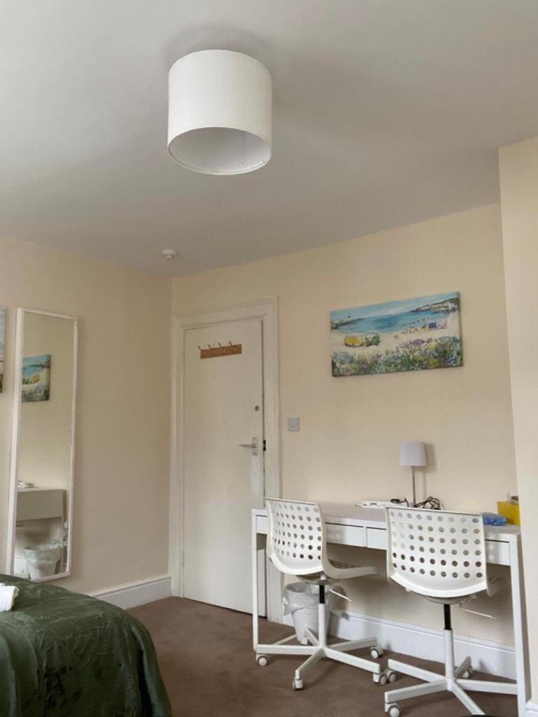 Lovely Private Rooms In Camden, Central Лондон Экстерьер фото
